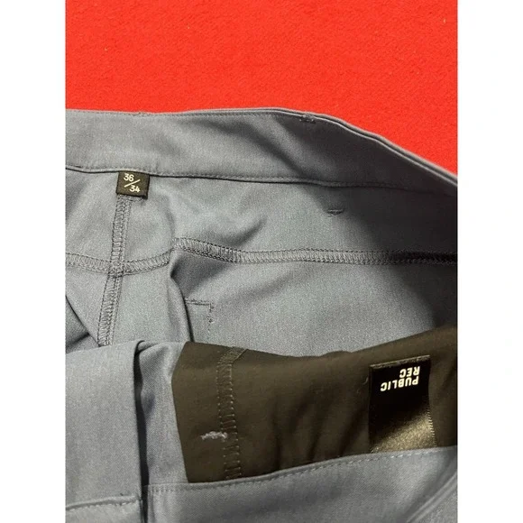 Men's Athletic Fit Tech Pants Public Rec, Size 36x34 - Picture 4 of 9